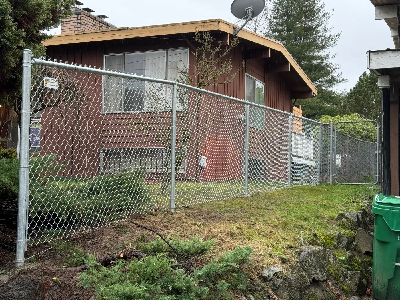 old chain link fencing in Tacoma, WA