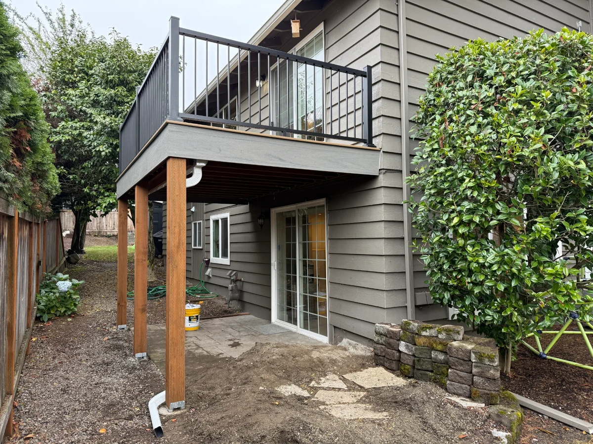 Modern second-floor deck with TimberTech Prime+ decking and Impression Rail Express railing in Kirkland Washington