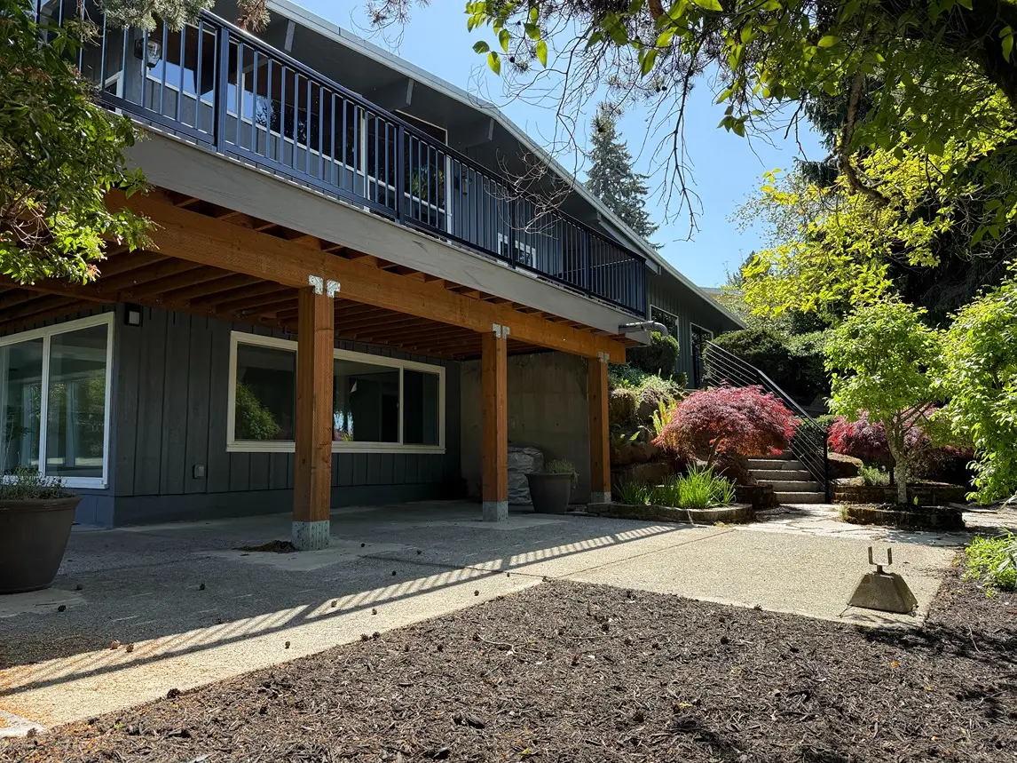 Custom Second Story Deck Project in Mercer Island, WA