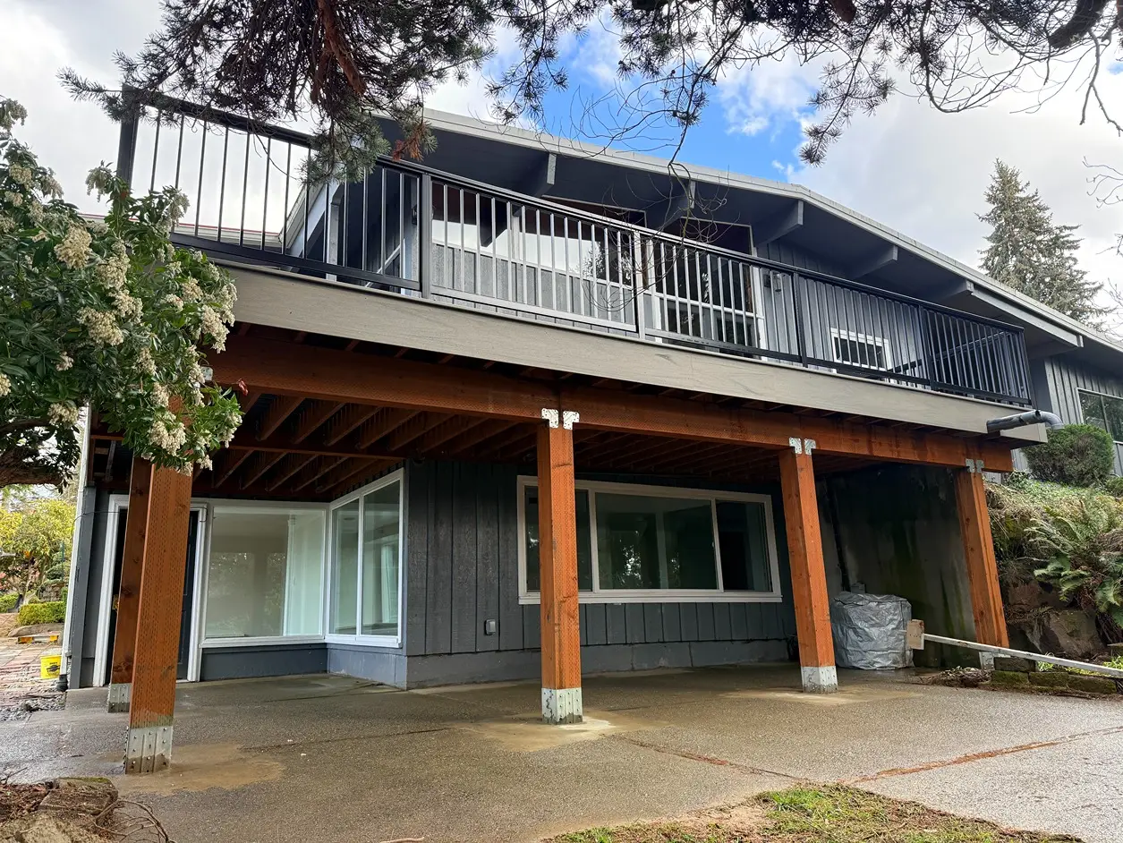 Custom Second Story Deck Project in Mercer Island, WA Image 