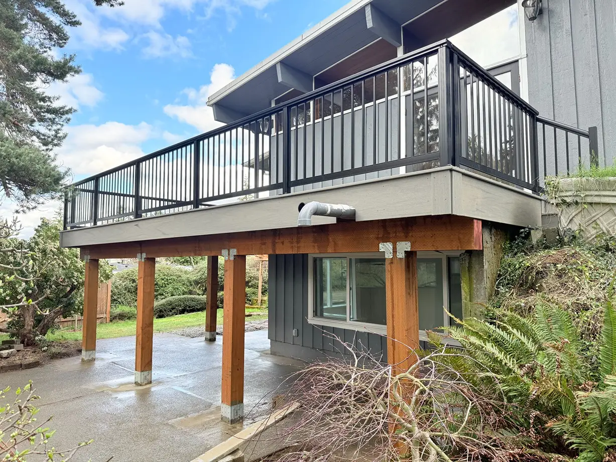 Custom Second Story Deck Project in Mercer Island, WA Image 