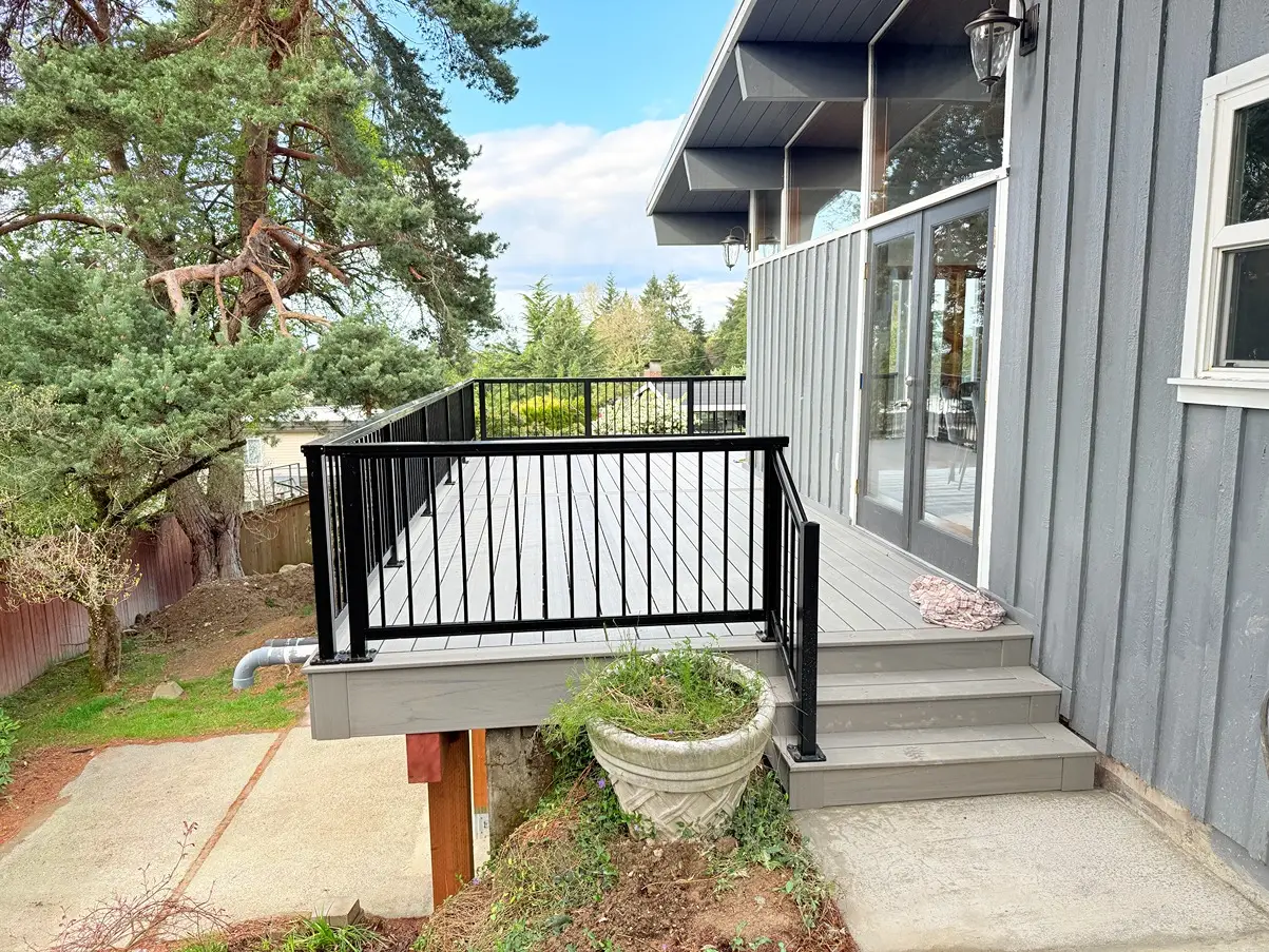 Custom Second Story Deck Project in Mercer Island, WA Image 
