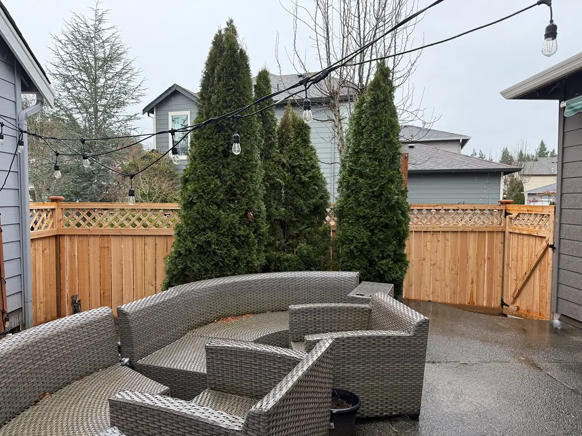 Full Panel Cedar Fence Project in Snoqualmie, WA After