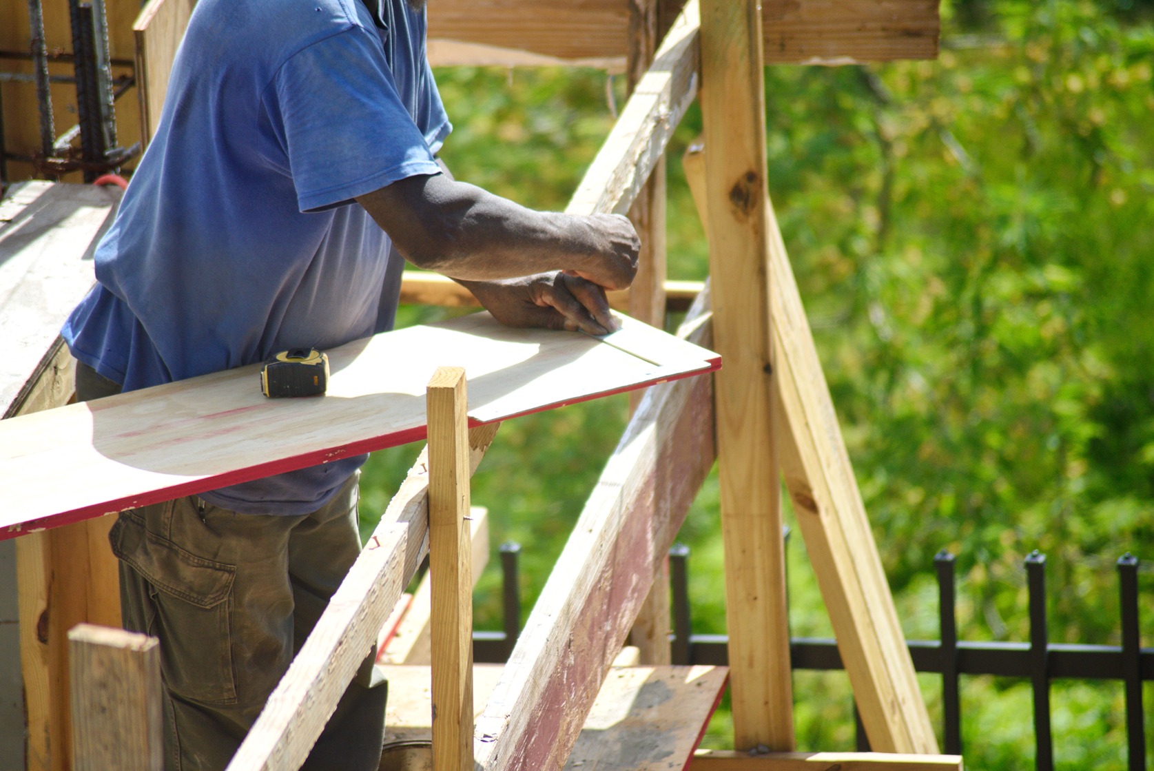Professional fence and deck installation to increase home value and boost curb appeal