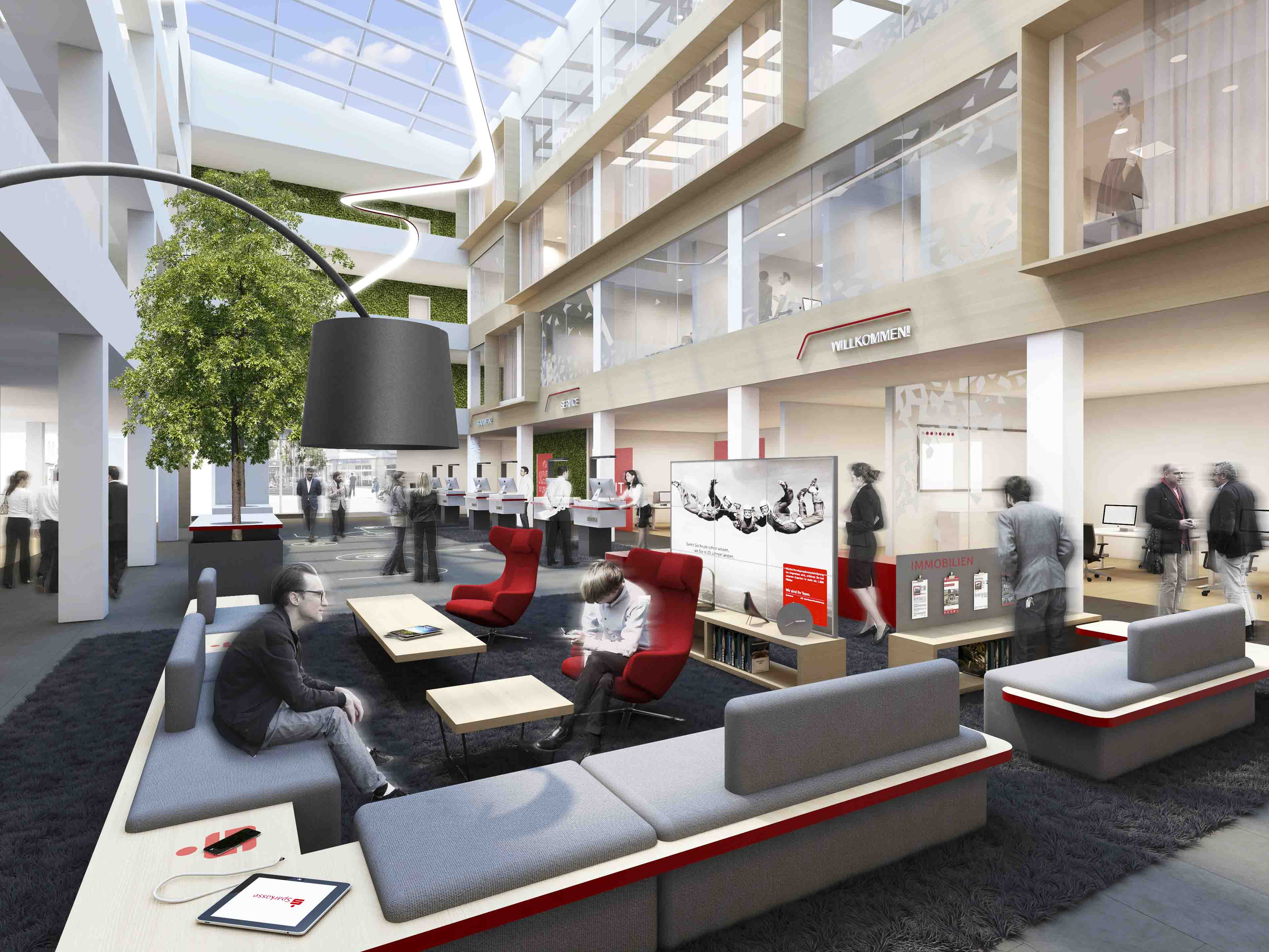 Modernes Bankfoyer mit großen Fenstern, Sitzbereichen, Menschen und grünen Pflanzen unter einem Glasdach.