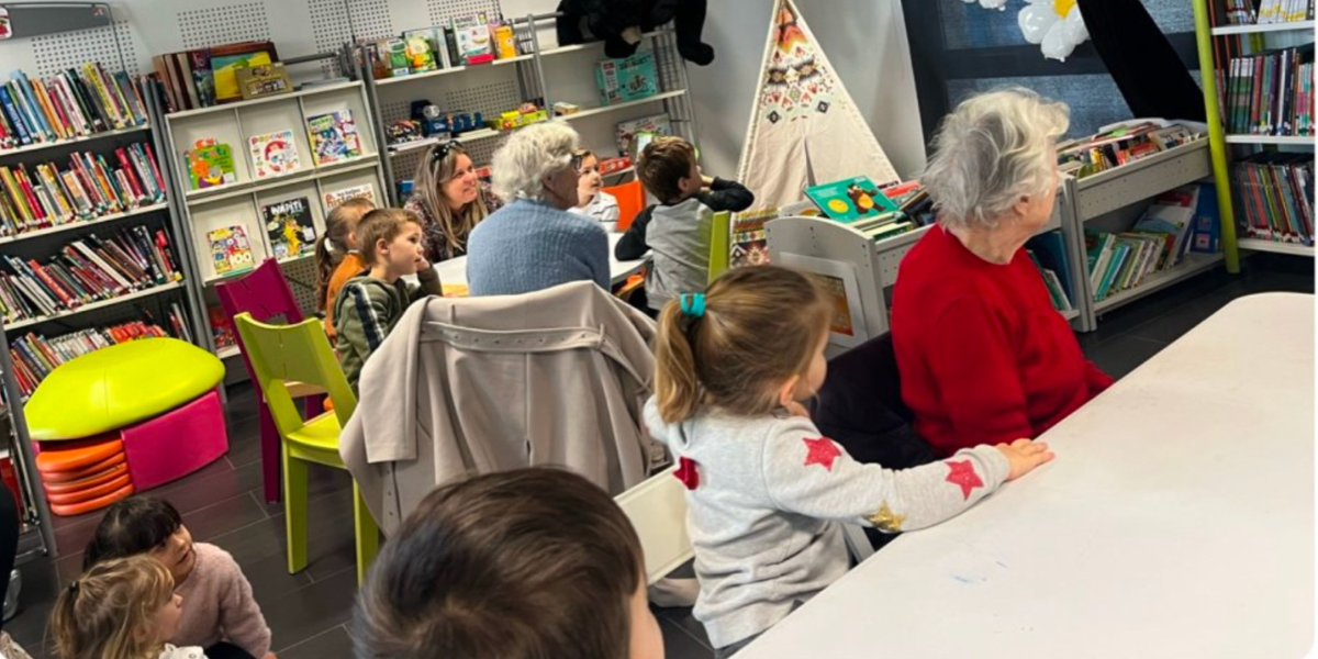 Les Jeudis de lecture : un pont entre les générations