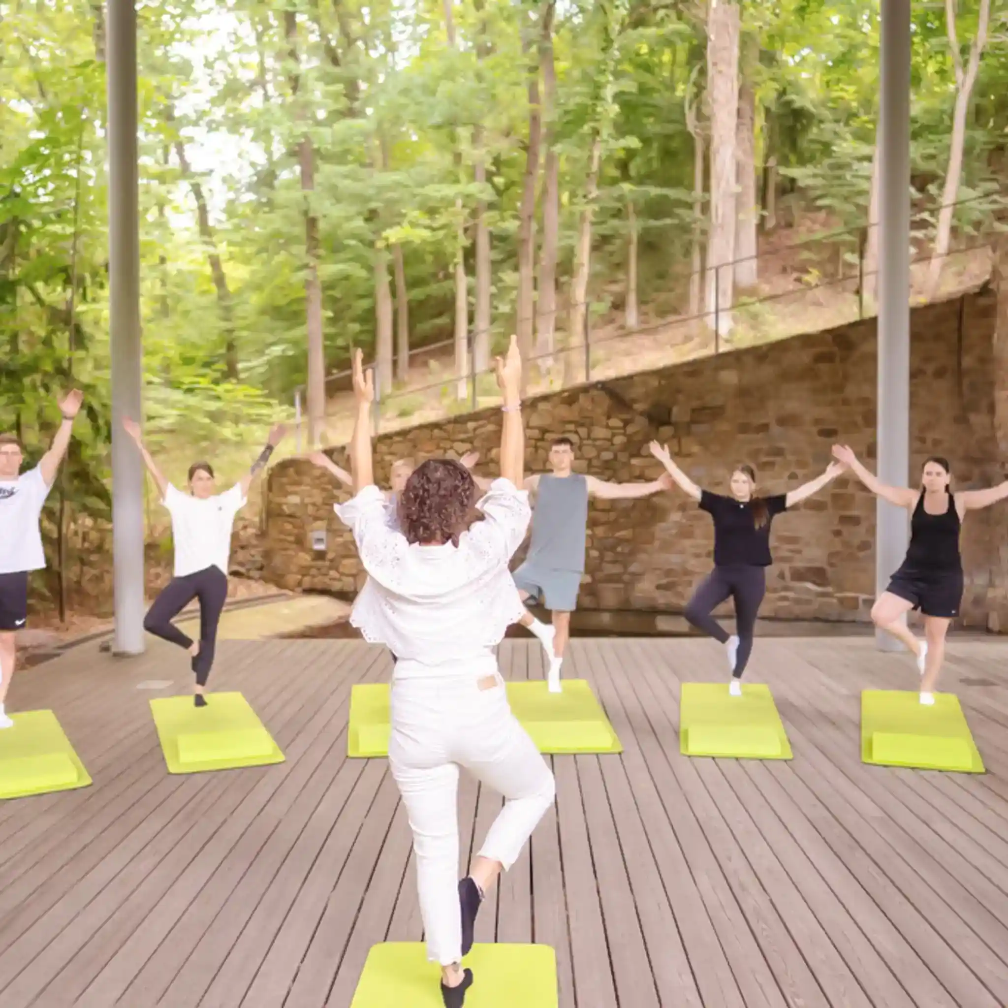 Eine Yogastunde im Rahmen der Therapie