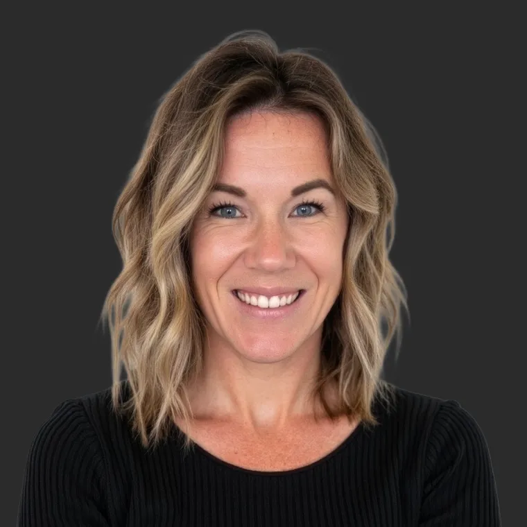 Amber Wright headshot.