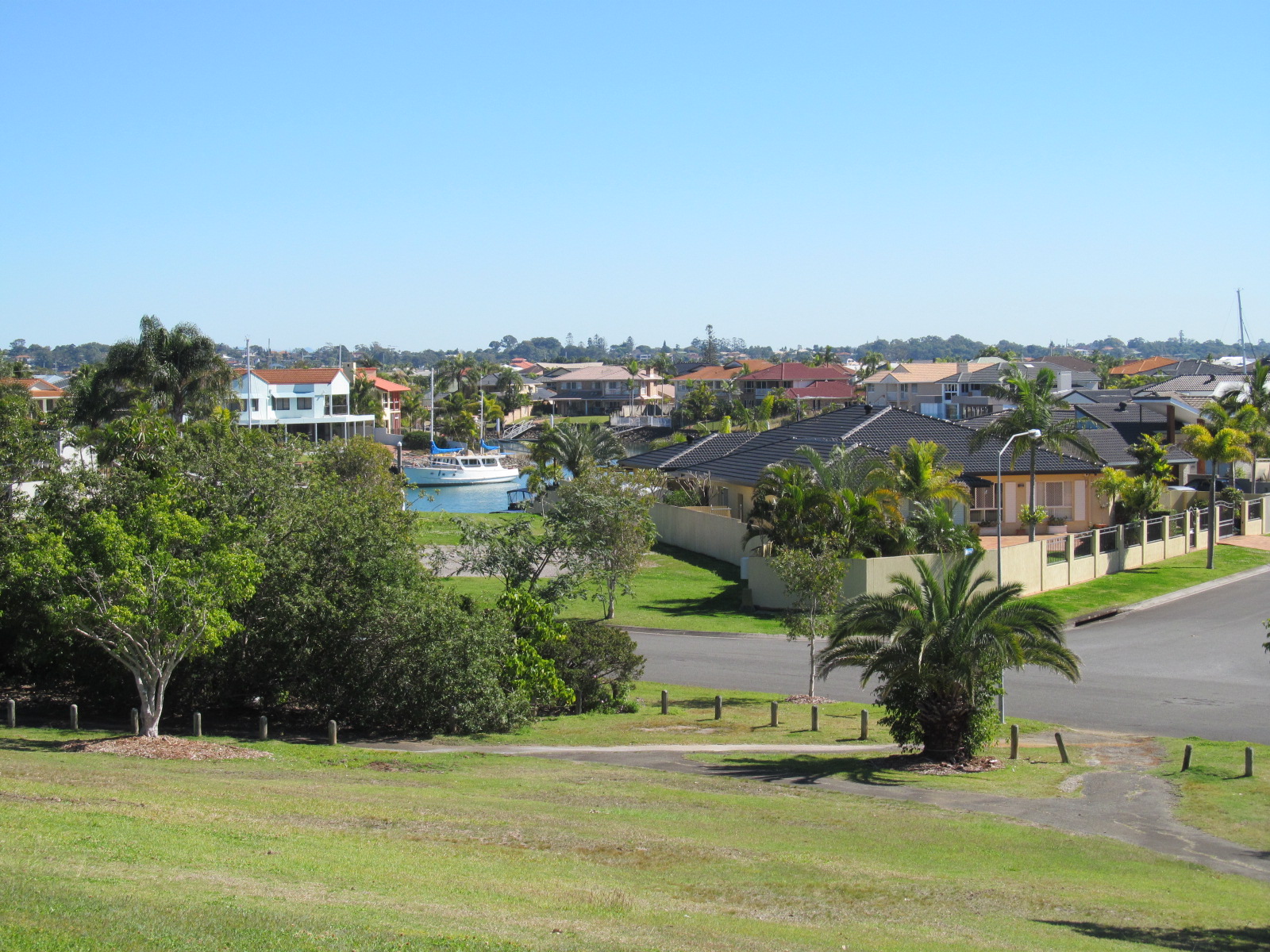 Cleveland and Raby Bay waterfront, Redland City