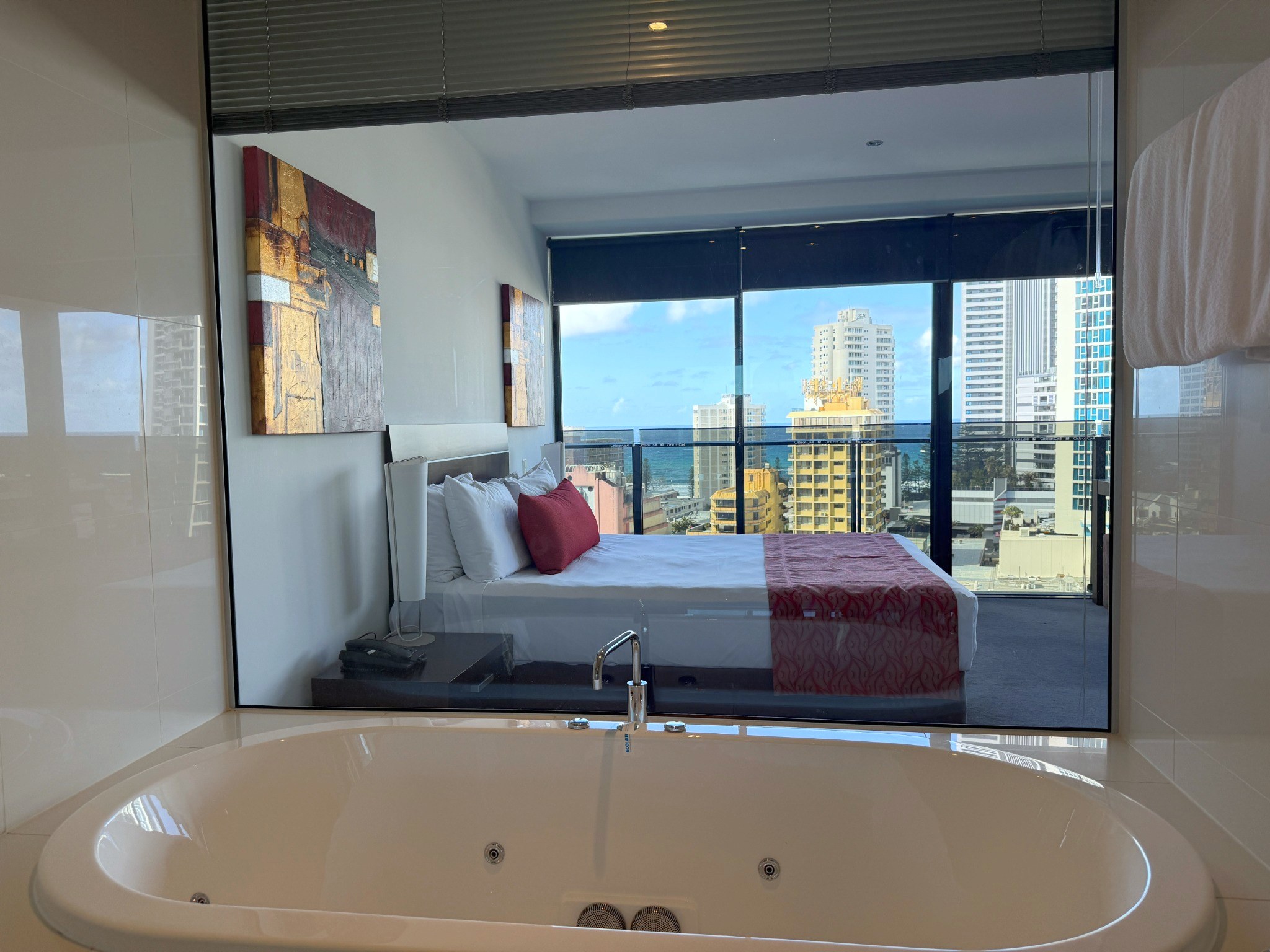 Ensuite Spa — 2112/9 Ferny Avenue, Surfers Paradise