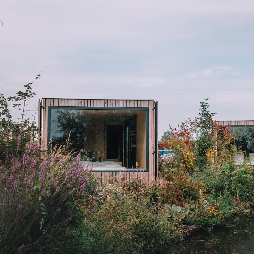 Havenhuisje vanaf buiten