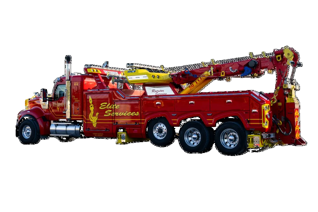 Heavy Wrecker With Folded Rotator Boom