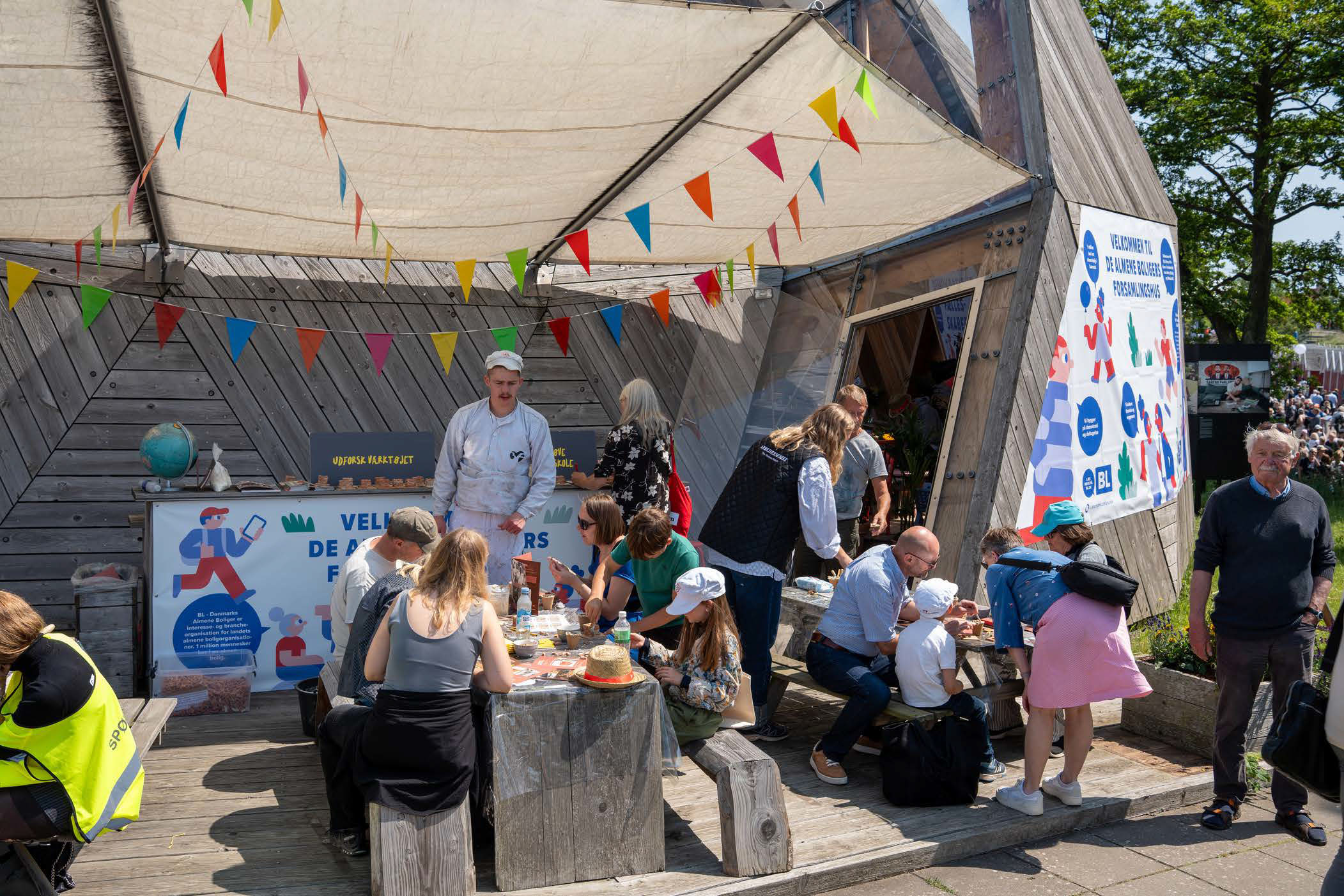 Photo shows Landsbyggefonden at Folkemødet