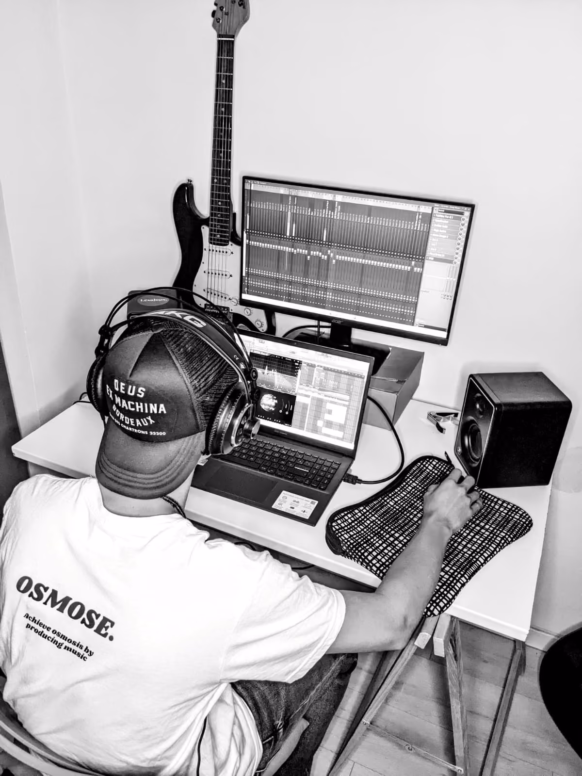 Thibaut producing music
