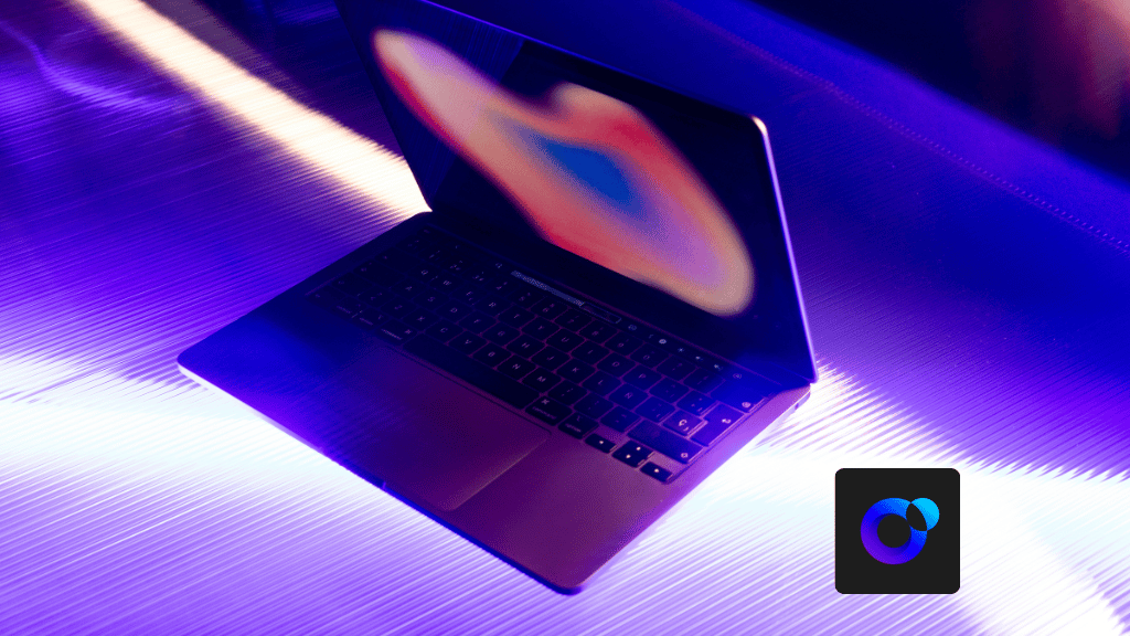 B2B marketer using free lead generation tools on a laptop