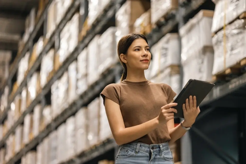eCommerce Supply Chain: Challenges, Strategies for Success