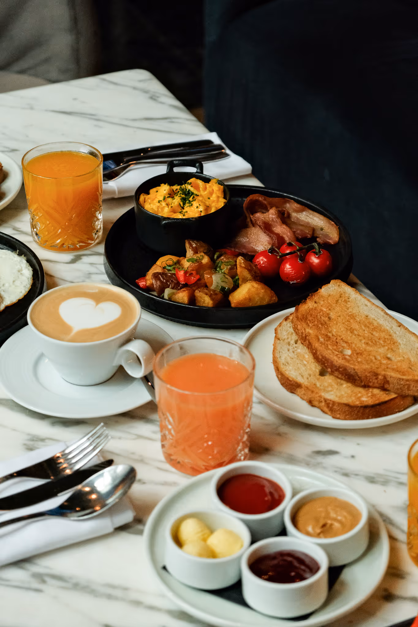 Full service breakfast at Paradox Hotel Vancouver