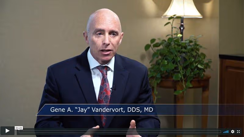 Video Blog: Dr. Vandervort Discusses the Advantages of Having Wisdom Teeth Removed by an Oral Surgeon