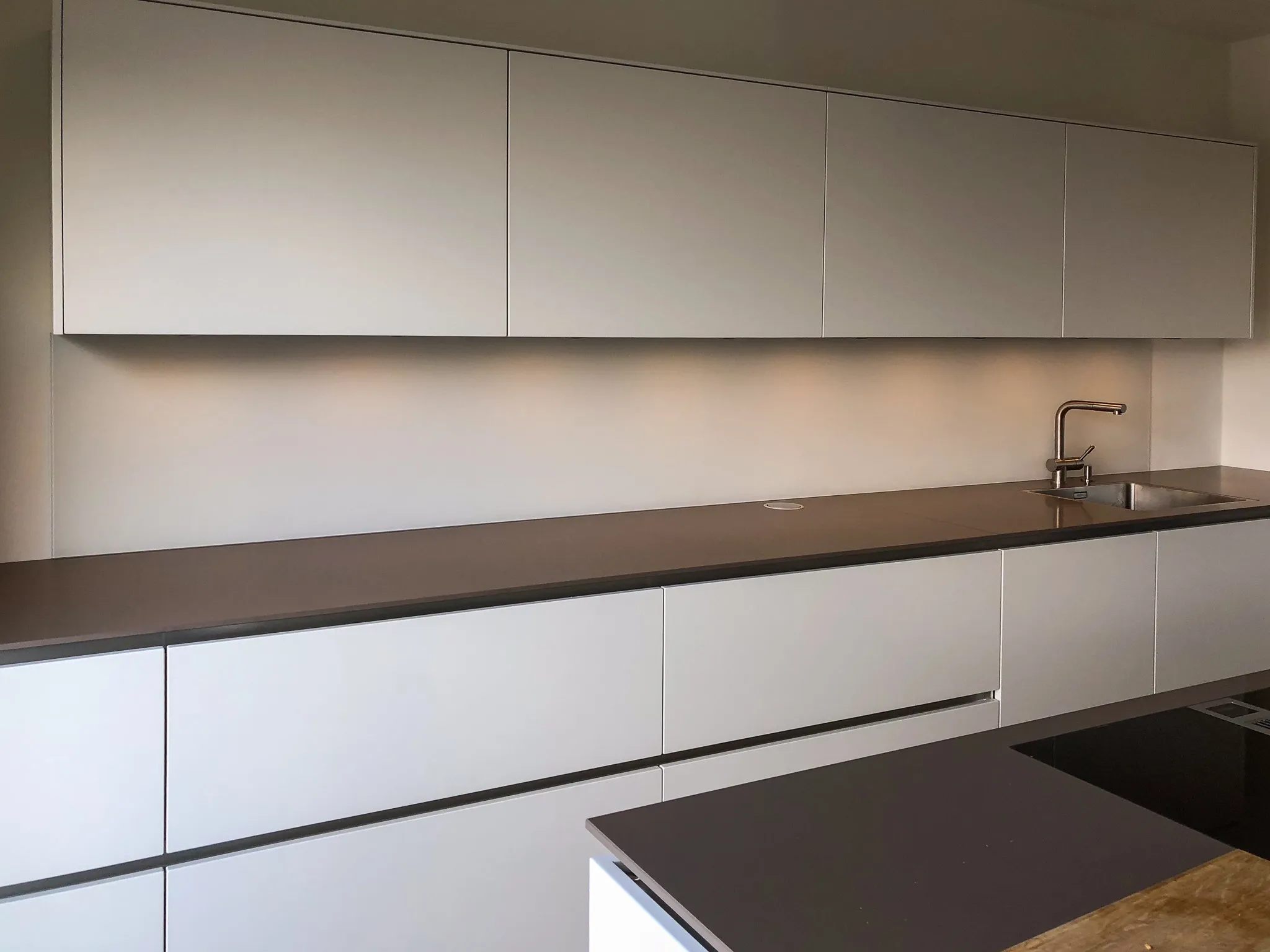 Küchenrückwände aus Glas GlasPro Bergmann Glaserei Langenfeld Solingen Mettmann Leverkusen