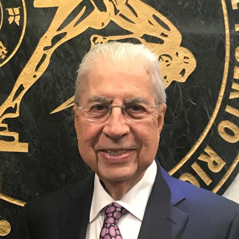 Dennis W. Hernández