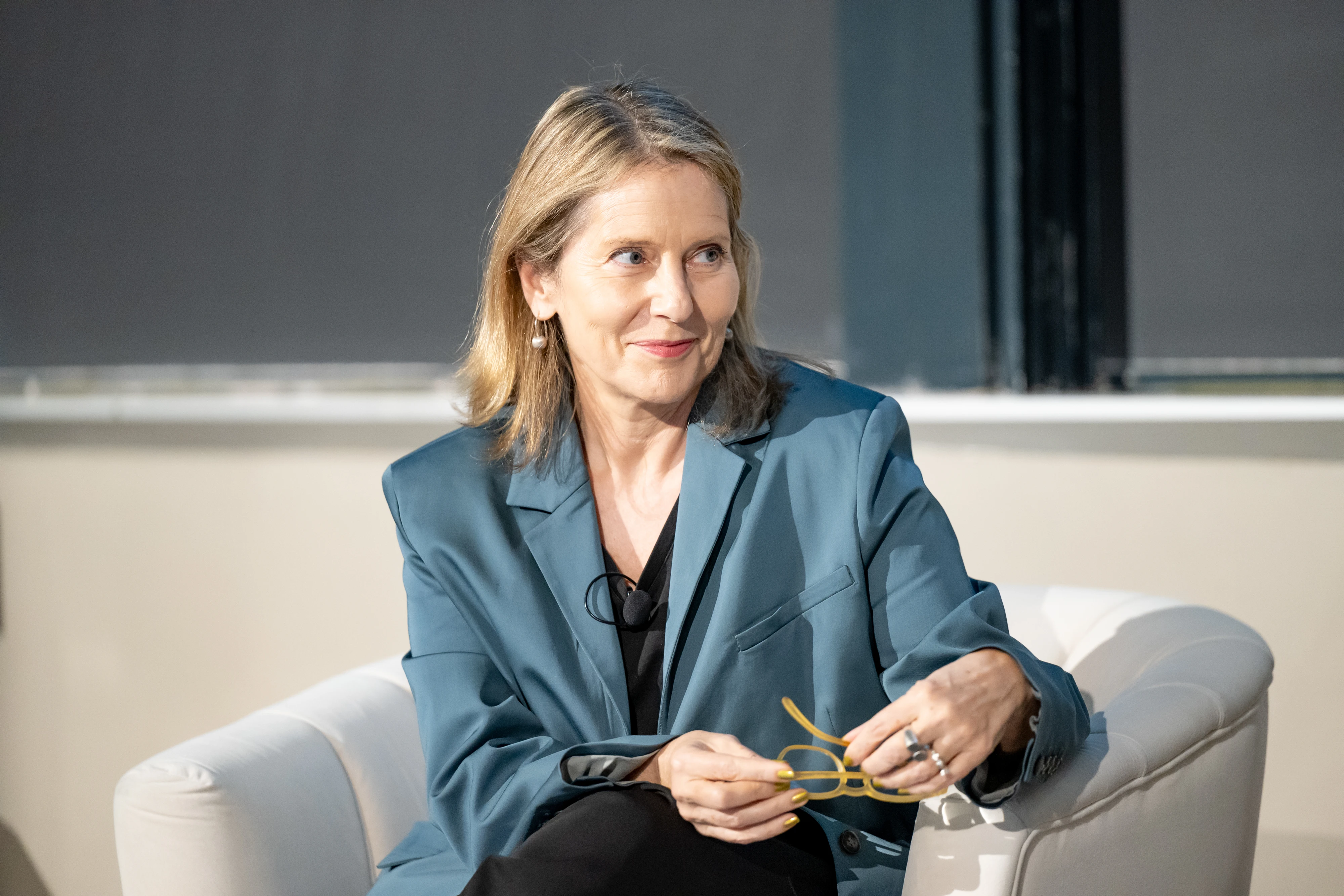 Paola Antonelli in conversation with Es Devlin. Photo: Kataram Studios.