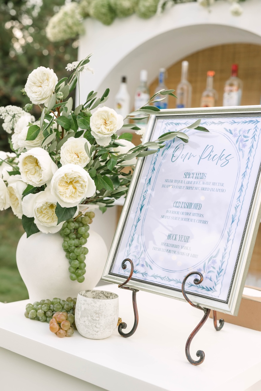 Up Close Garden rose Bar design McCall wedding