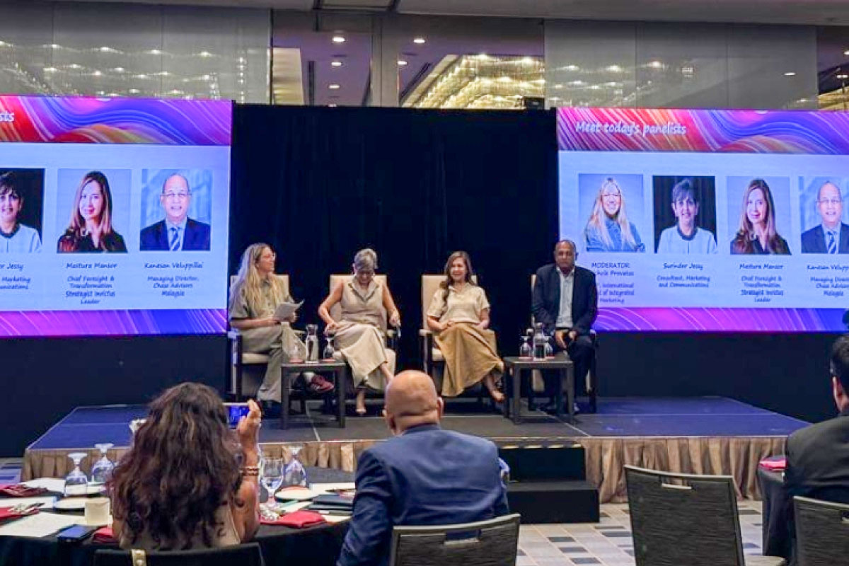 PRCA APAC executive panl of We. Future of Communications report