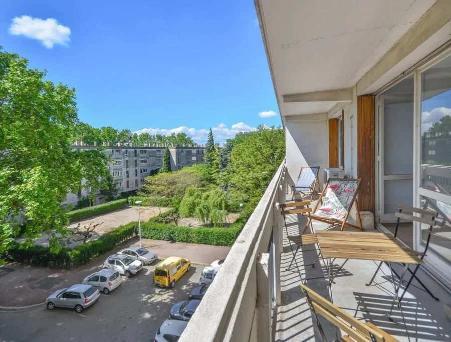 Le balcon terrasse et son mobilier