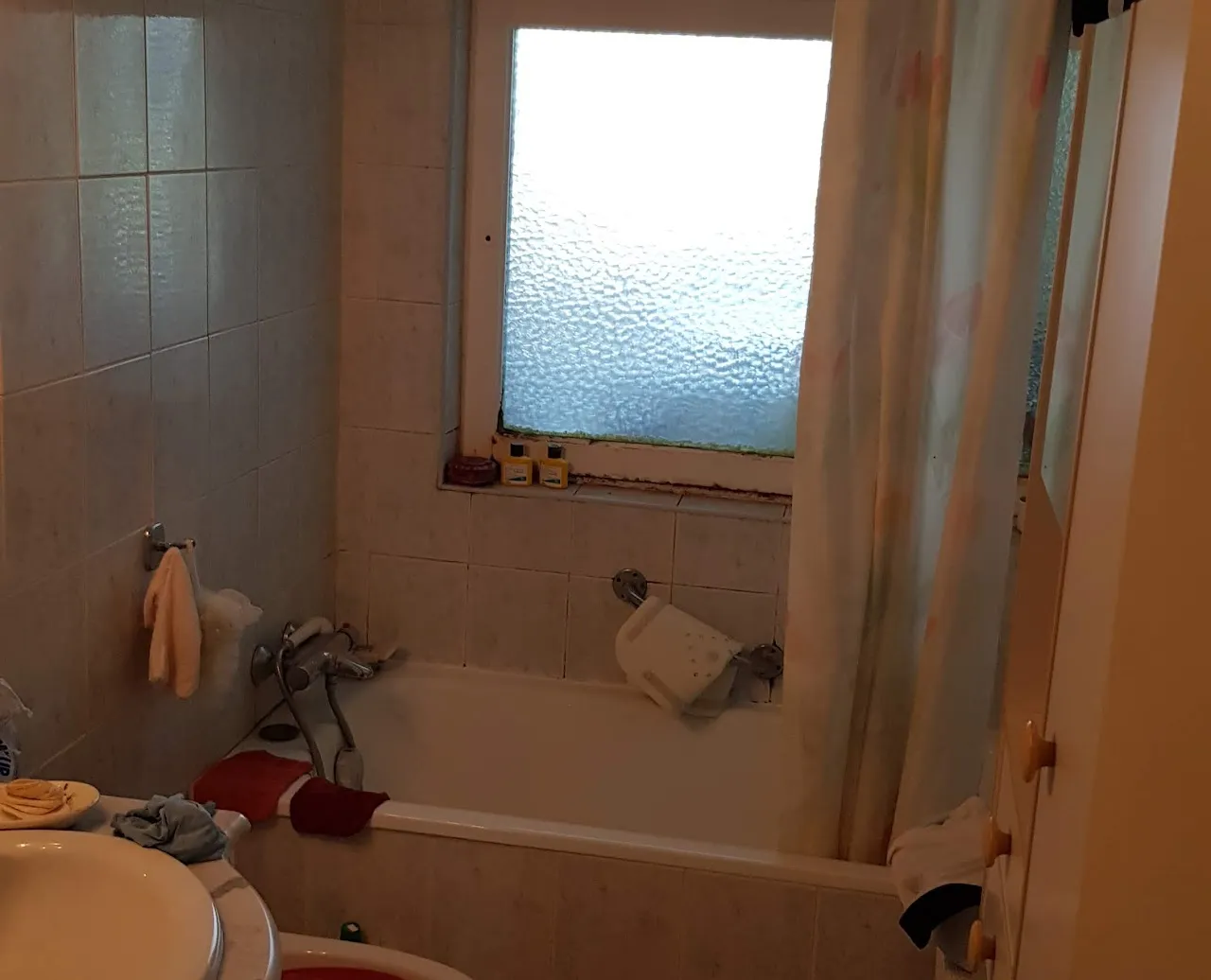 La salle de bain avant la rénovation