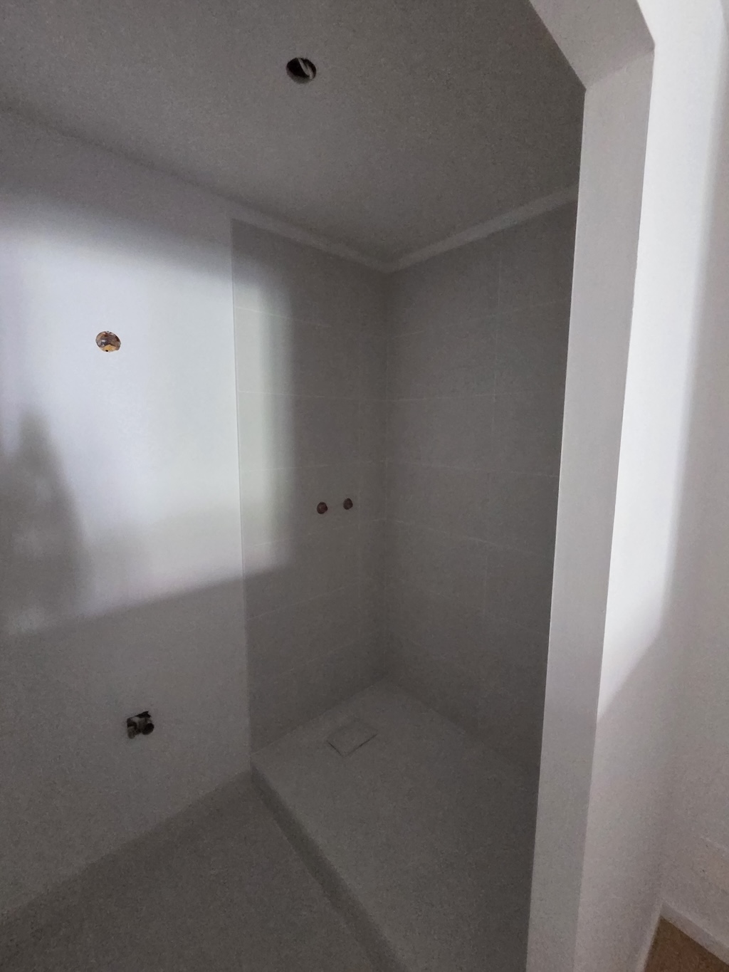 renovation-sdb-r1Rénovation complète d’un appartement à Chateaurenard