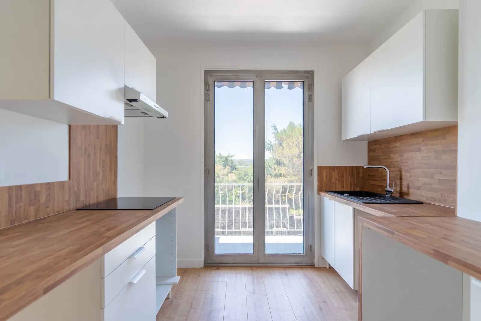 Artisan ou entreprise générale pour une rénovation à Avignon : que choisir ?