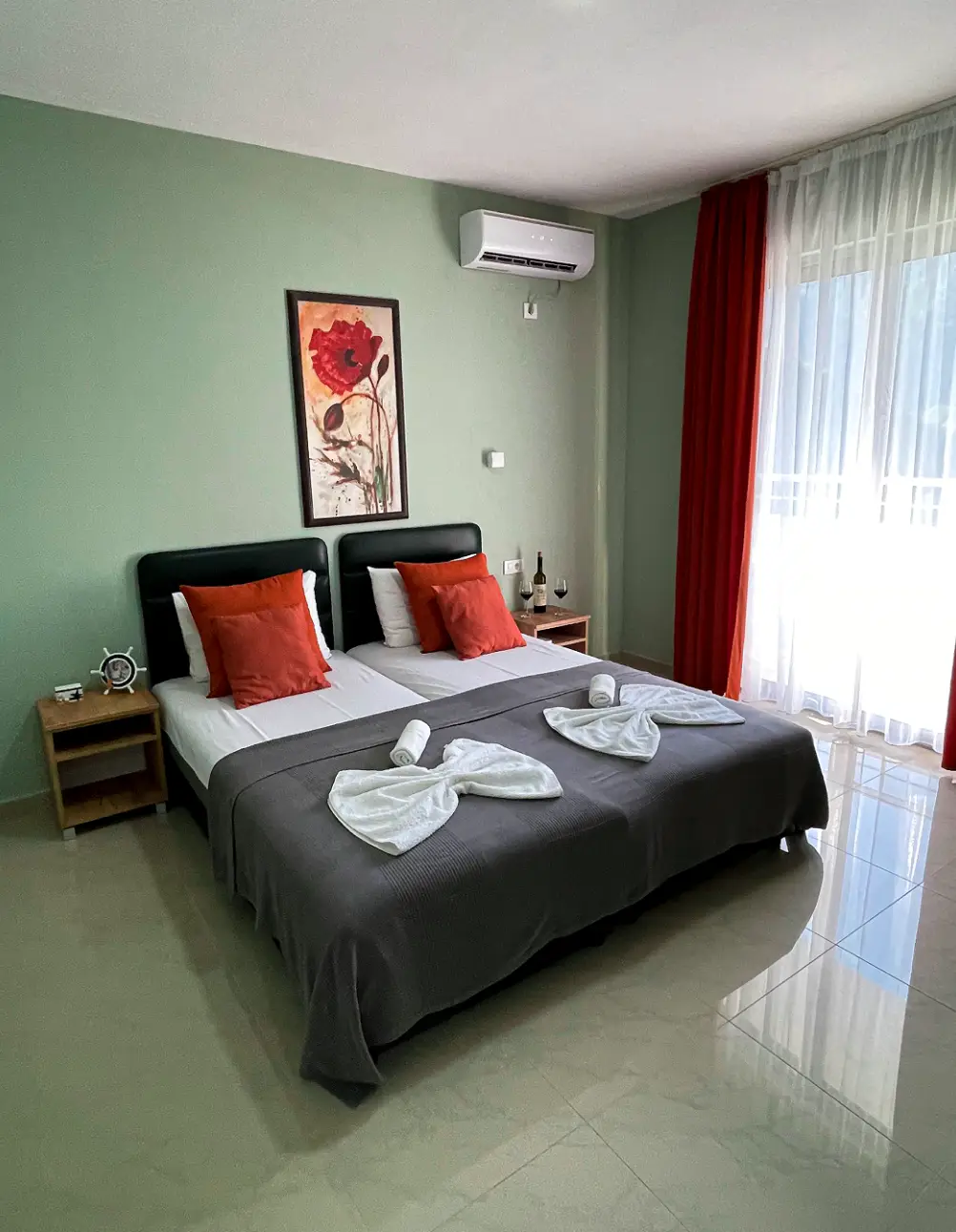 Dvokrevetni apartman u hotelu Solaris u Čanju sa pogledom na more