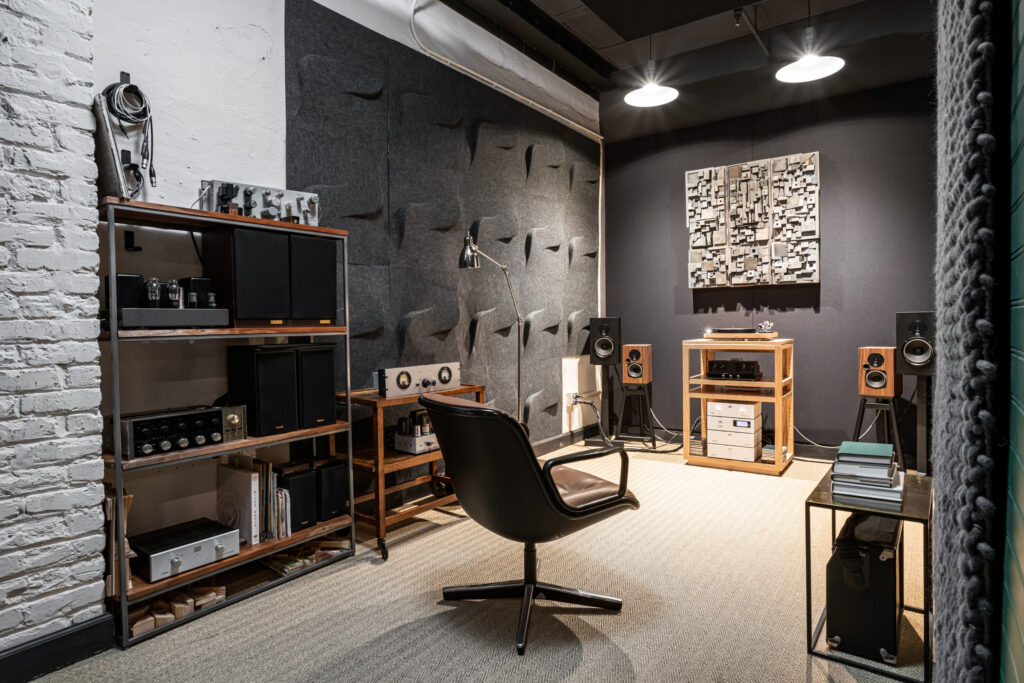 Dealer store image
