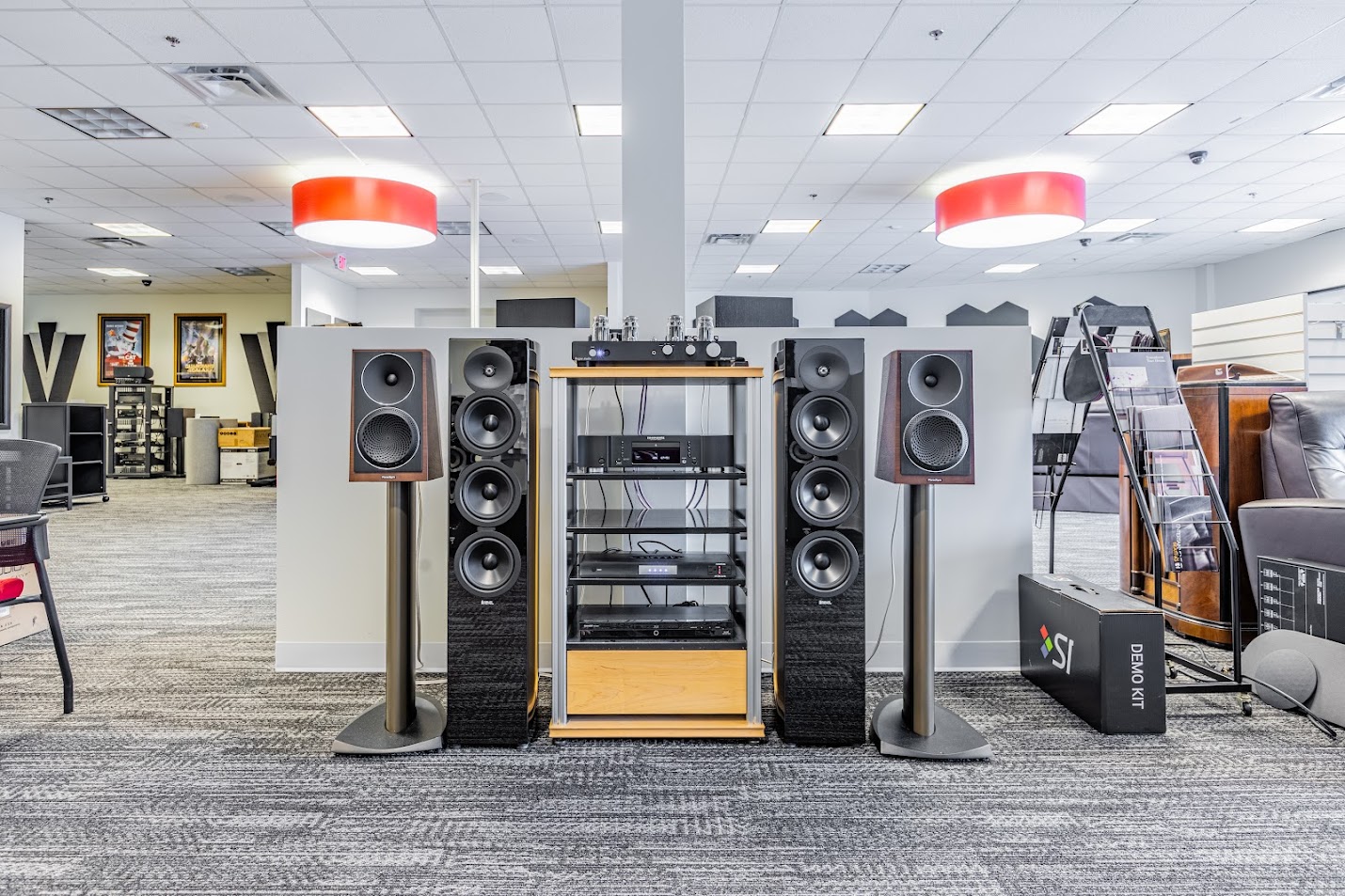 Dealer store image