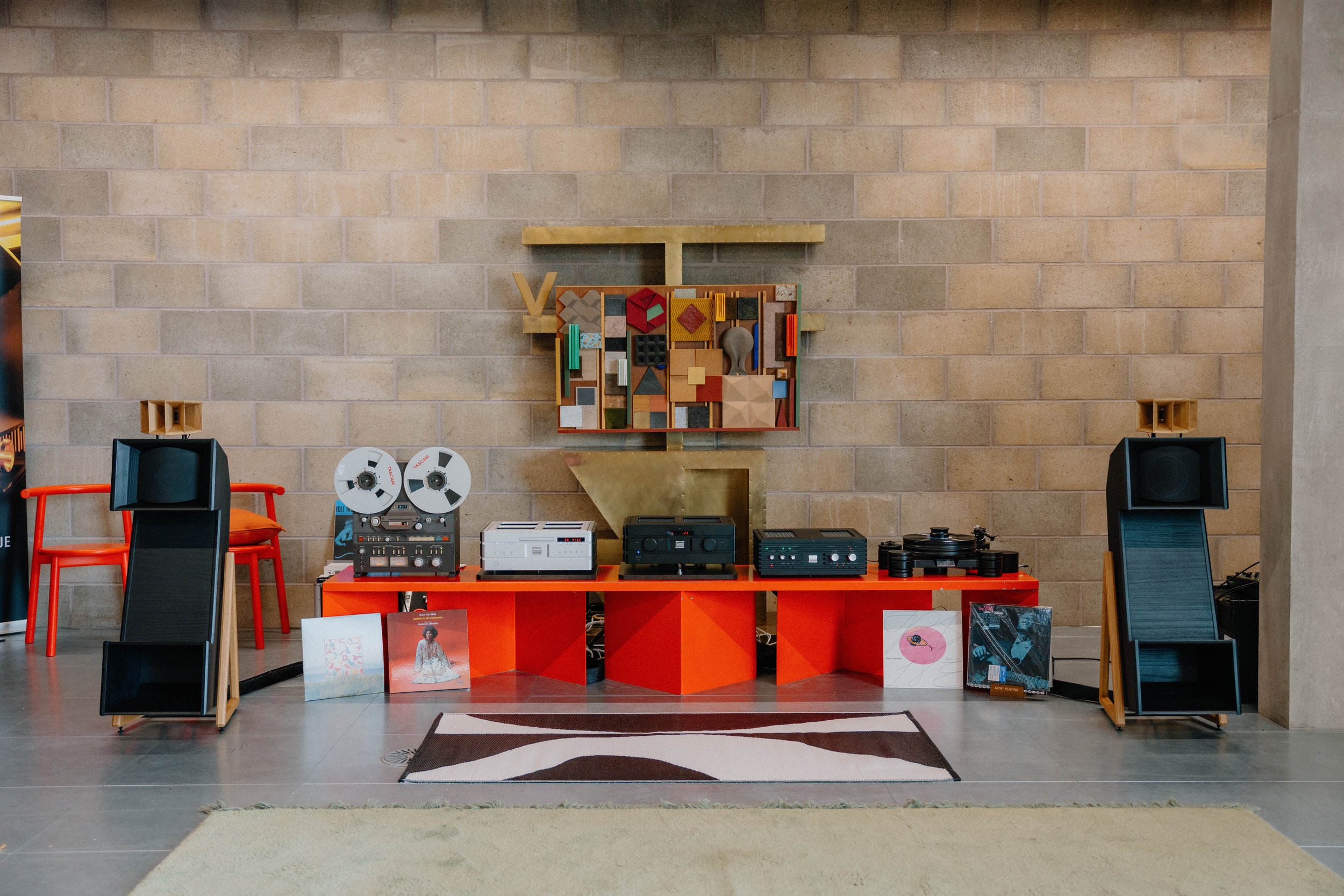 Dealer store image