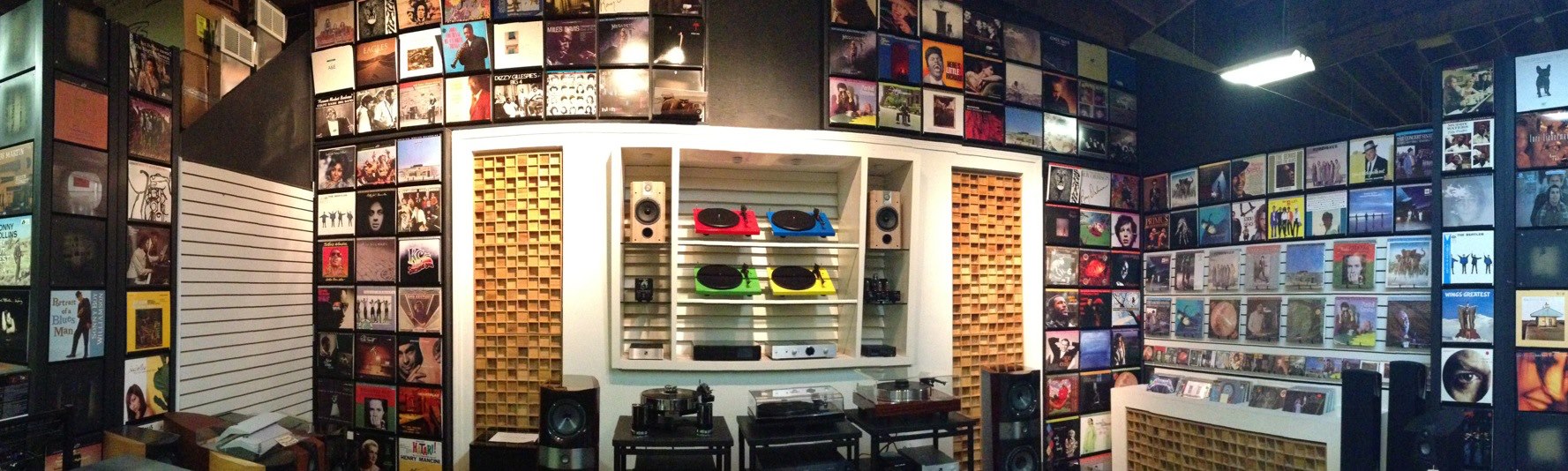 Dealer store image