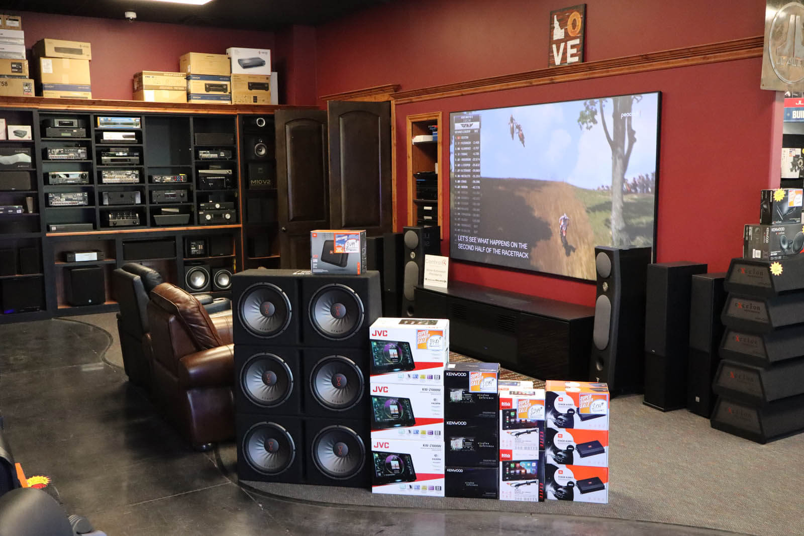 Dealer store image