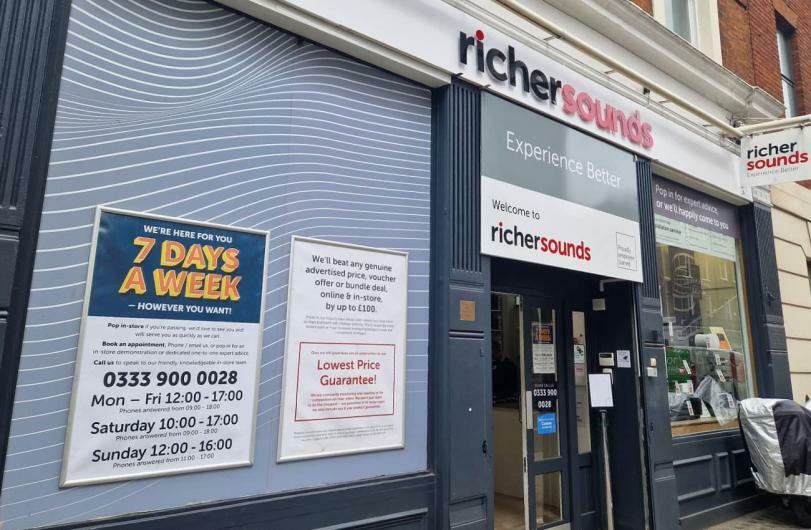 Dealer store image