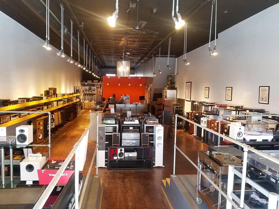 Dealer store image