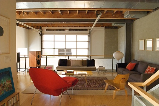 Dealer store image