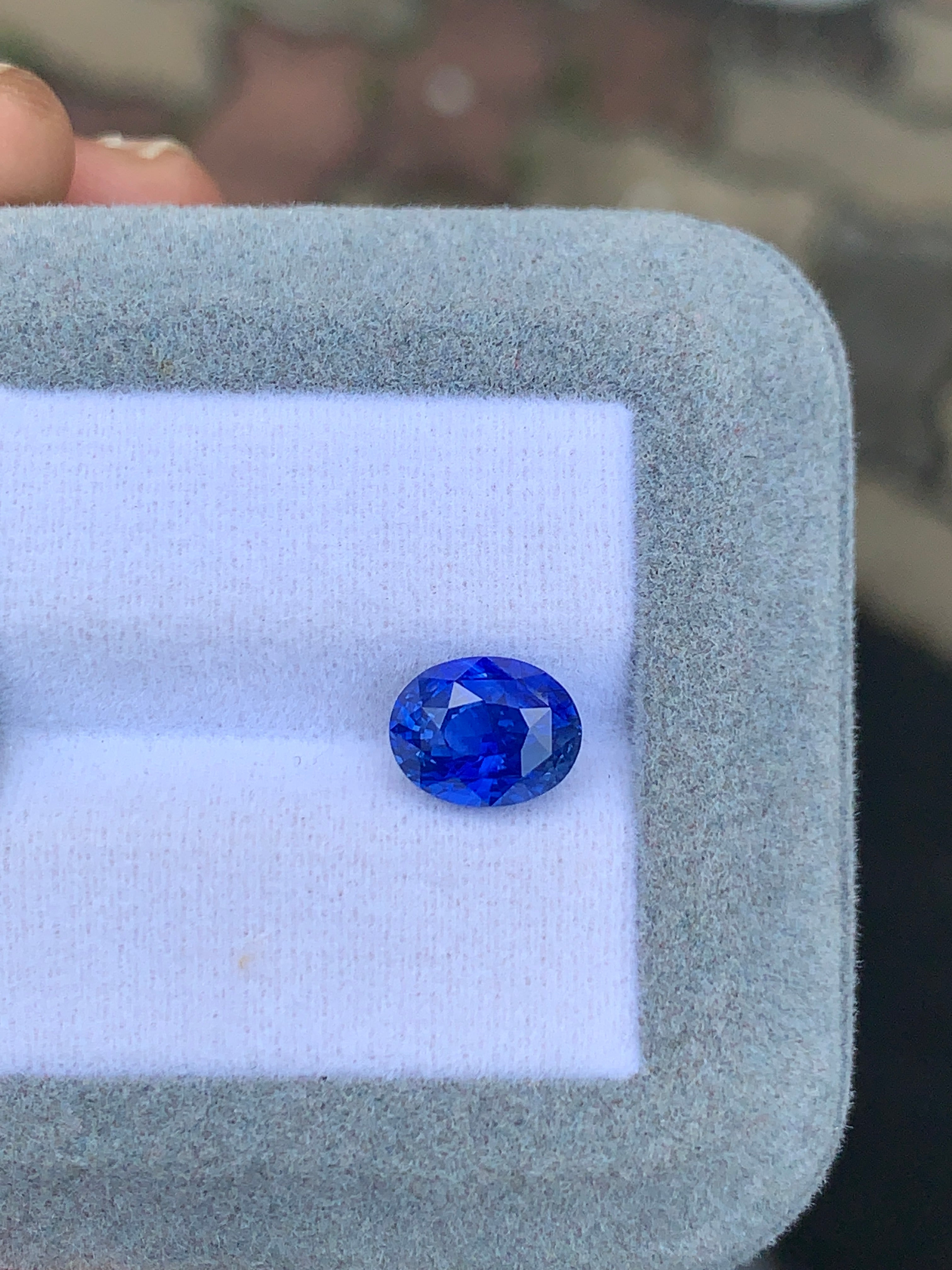 Saphir bleu • 3,55ct
