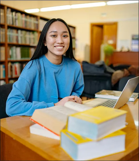 Girl using myaiwriter