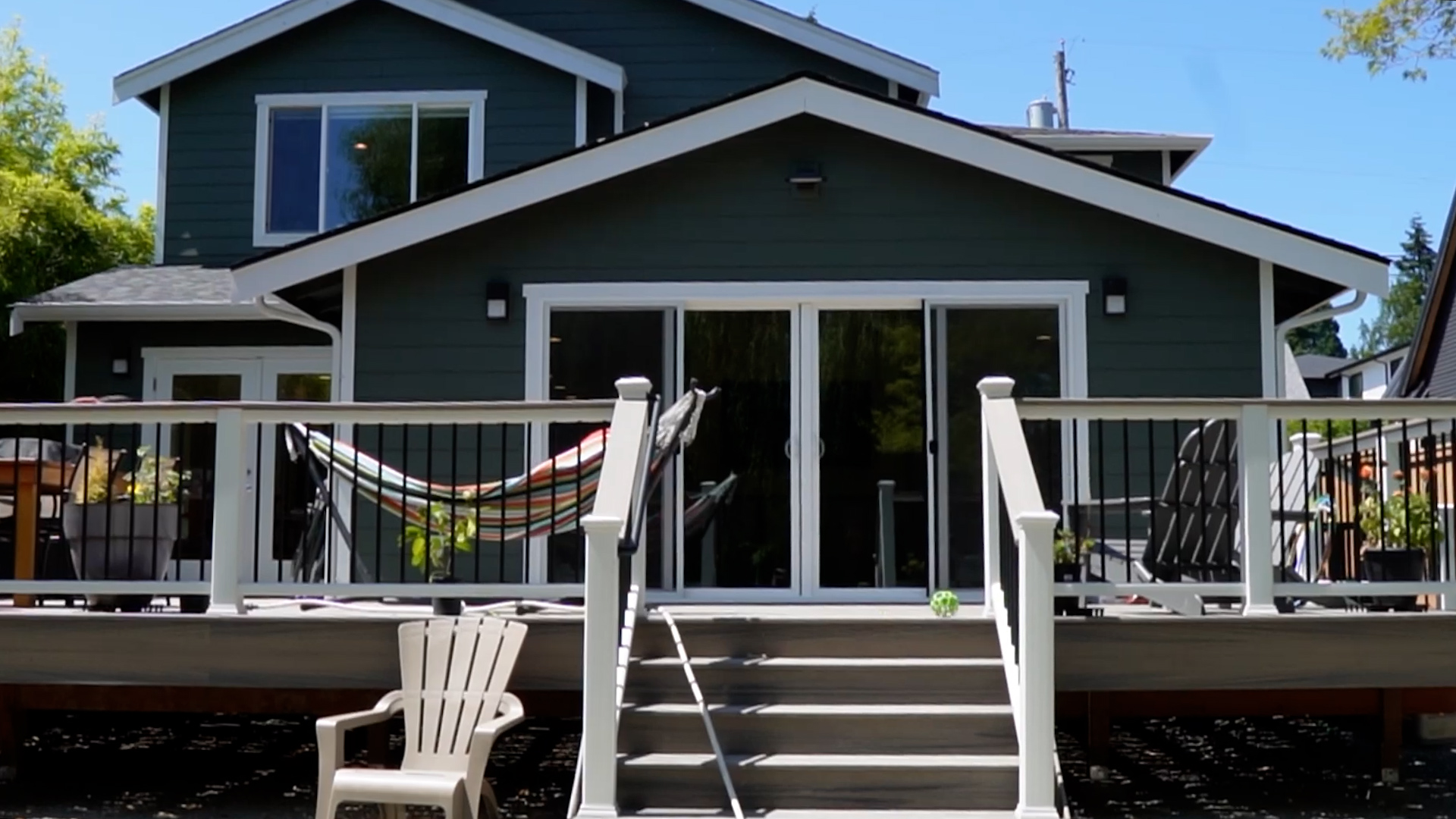 Closeup of the rebuilt deck railing and stairs at a Kirkland, WA rambler.