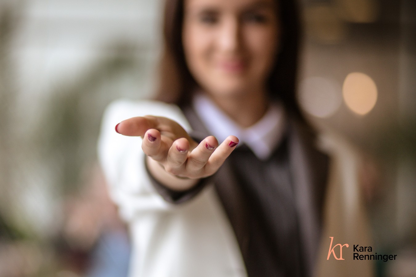 How to Craft Offers That Convert: Turn Your Expertise into Results-Oriented Packages