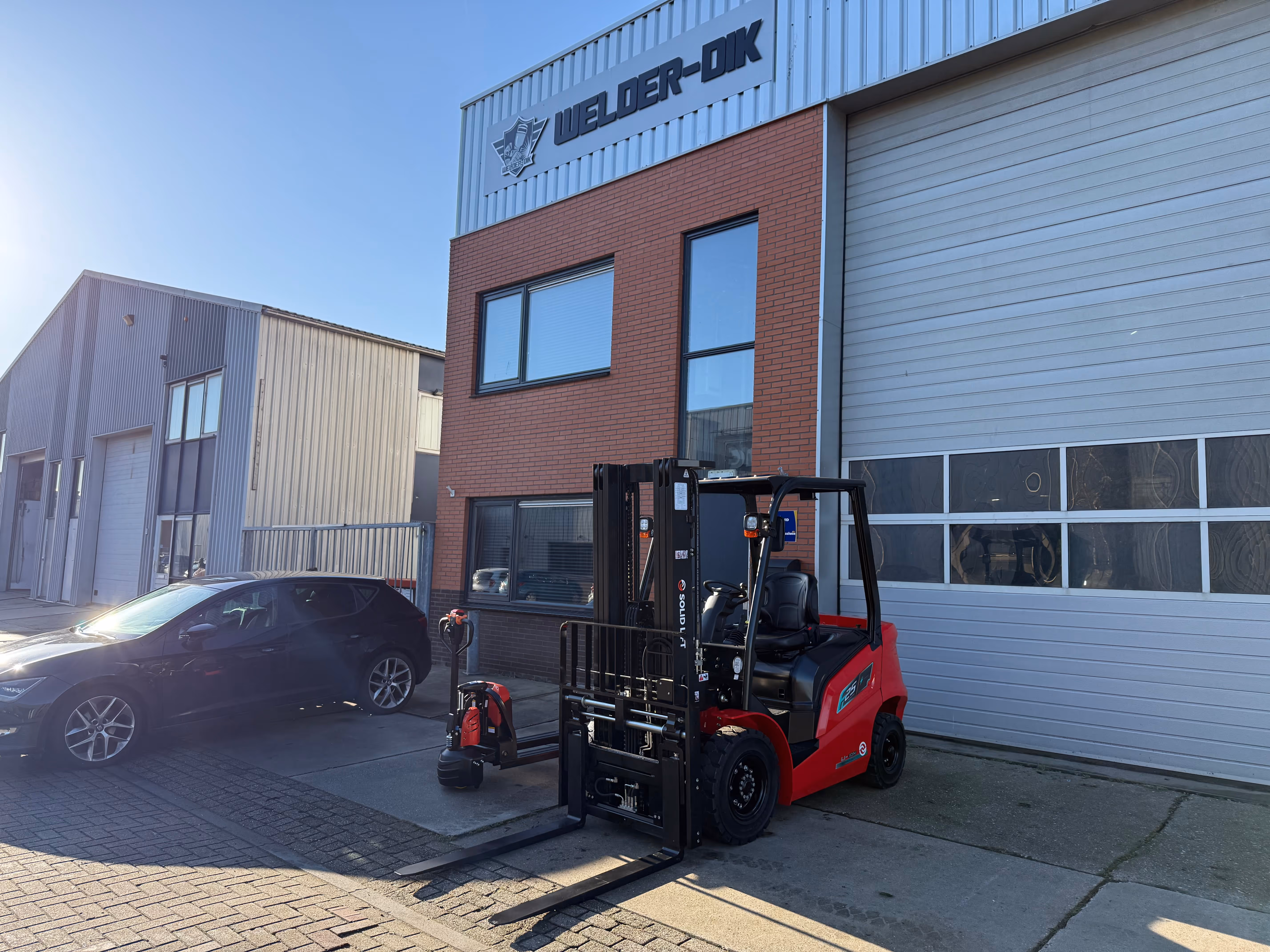 Solid Lift heftruck Fruit -en Loonbedrijf Zwanenburg