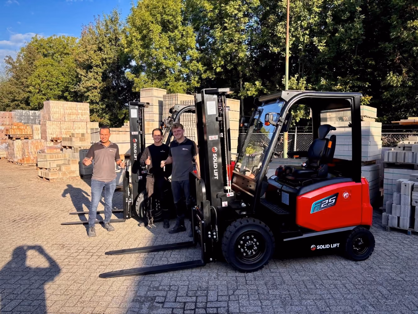 Solid Lift heftruck Heurkens Bouwmaterialen