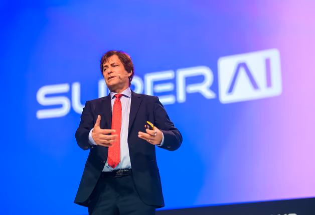 Max Tegmark, MIT Professor of Physics and AI Research, speaking on stage at SuperAI 2026.