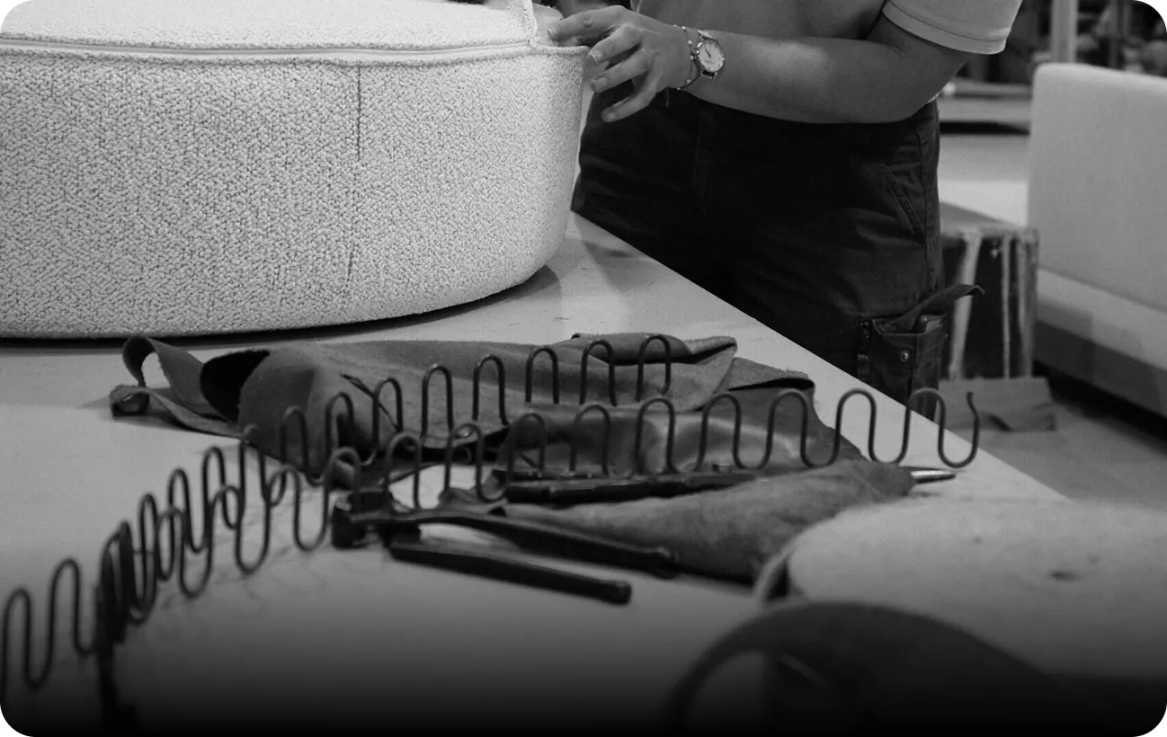 Upholstery unit specializing in custom-made seating and panel solutions with premium fabrics.