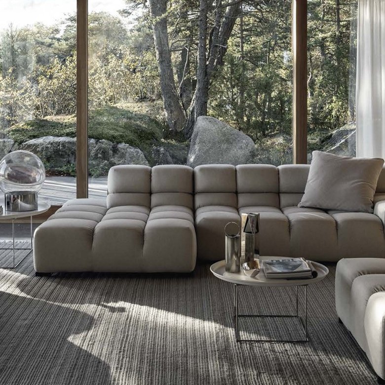 Modern living room interior design with Rimadesio decorative shelves