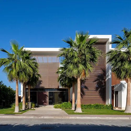 Contemporary Palm Jumeirah villa with modern interior design by Rayfitout.